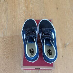 Vans Little Kids Old Skoll V Size 2.5 Navy Blue NWT